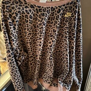 Nike Women’s Sweatshirt